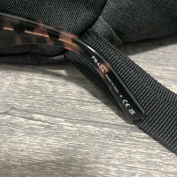 Prada glasses - Picture 6 of 7